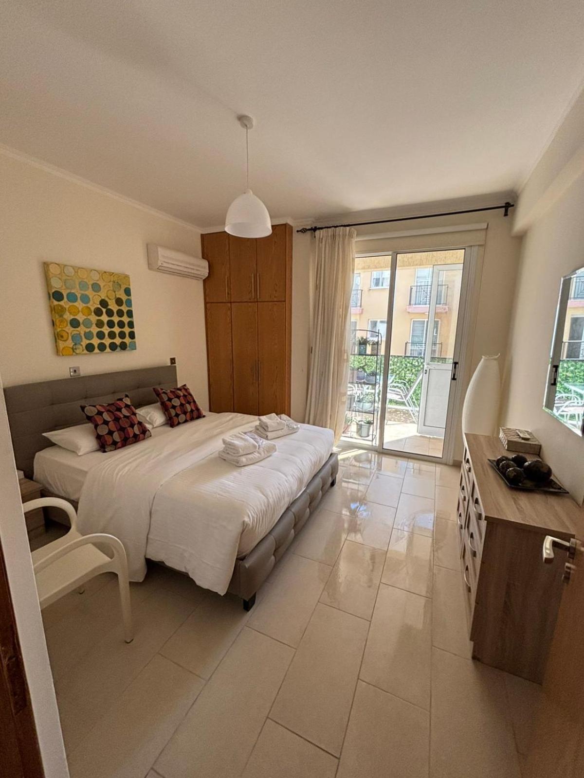 2 Bedroom Apartment, Zygos Centre Block D - By Imh Travel & Tours Appartement